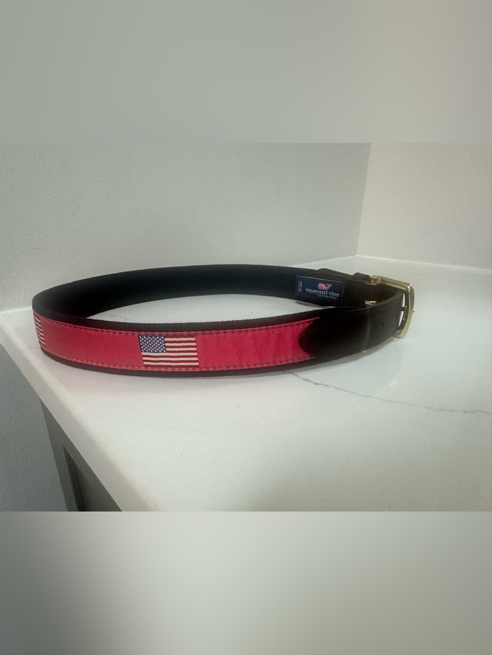 Vineyard Vines Men's Pink Flag belt size 30